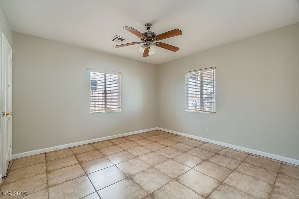 571 Blackmore Drive Property Photo 15