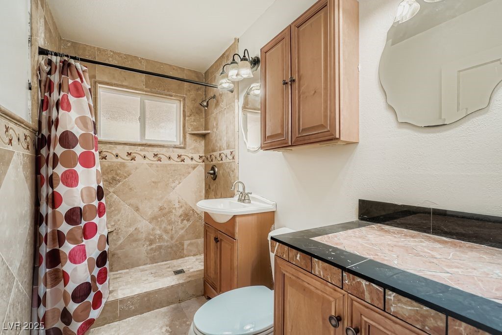 571 Blackmore Drive Property Photo 18