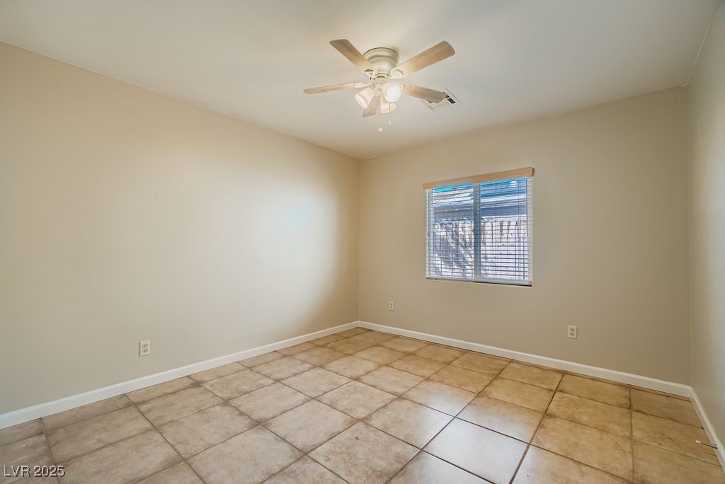 571 Blackmore Drive Property Photo 22