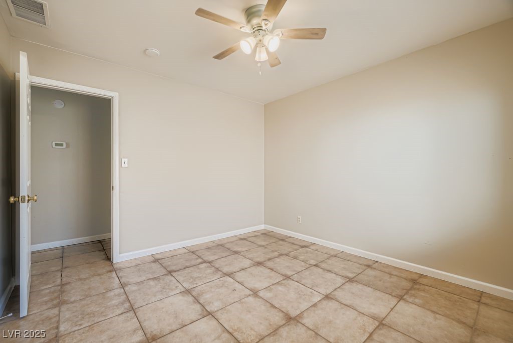 571 Blackmore Drive Property Photo 23