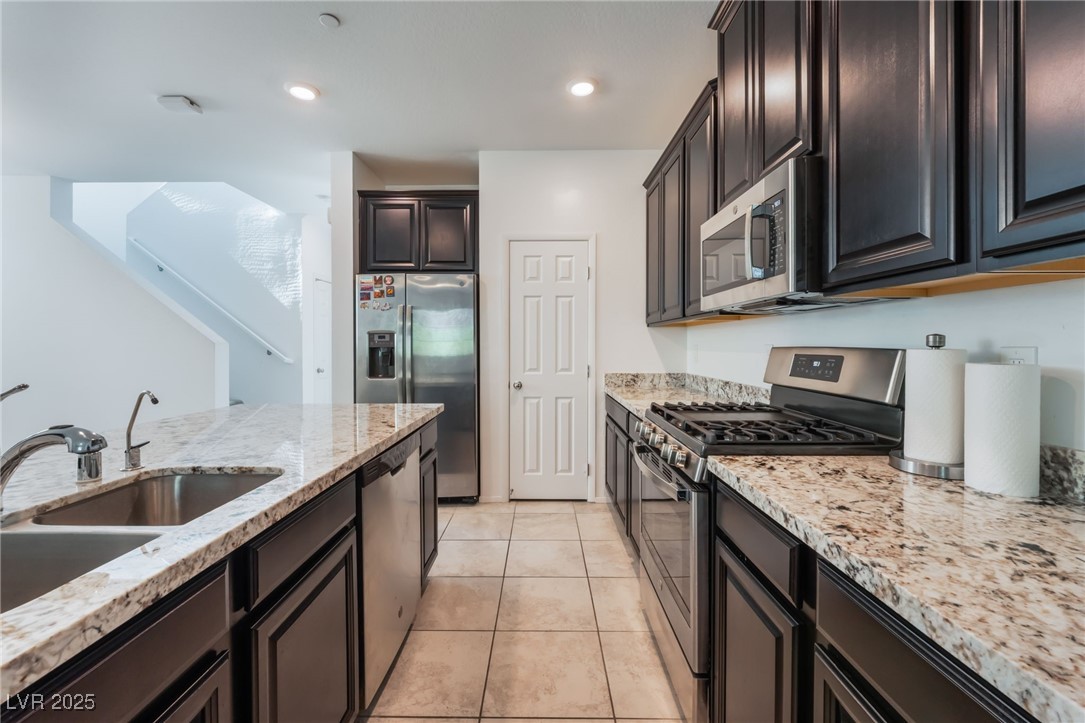 760 Crisp Morning Court Property Photo 2