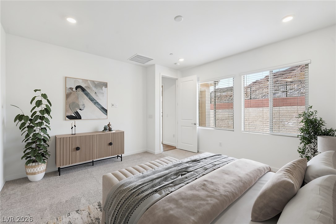 52 Via Montoro Property Photo 3