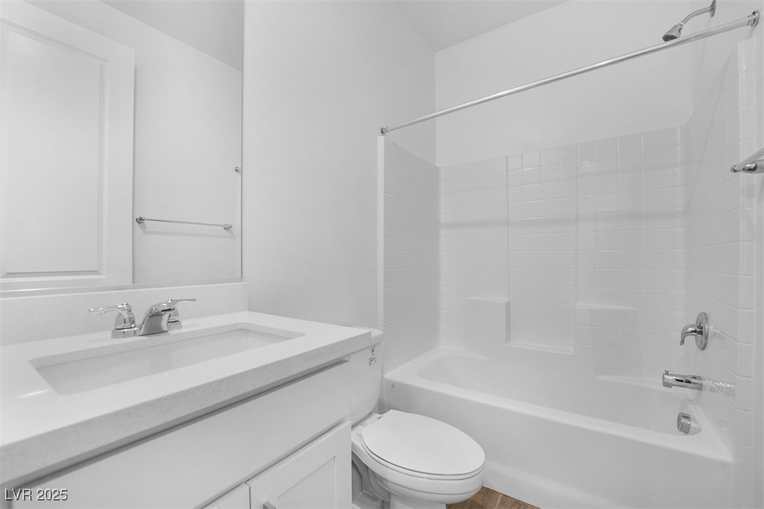52 Via Montoro Property Photo 25