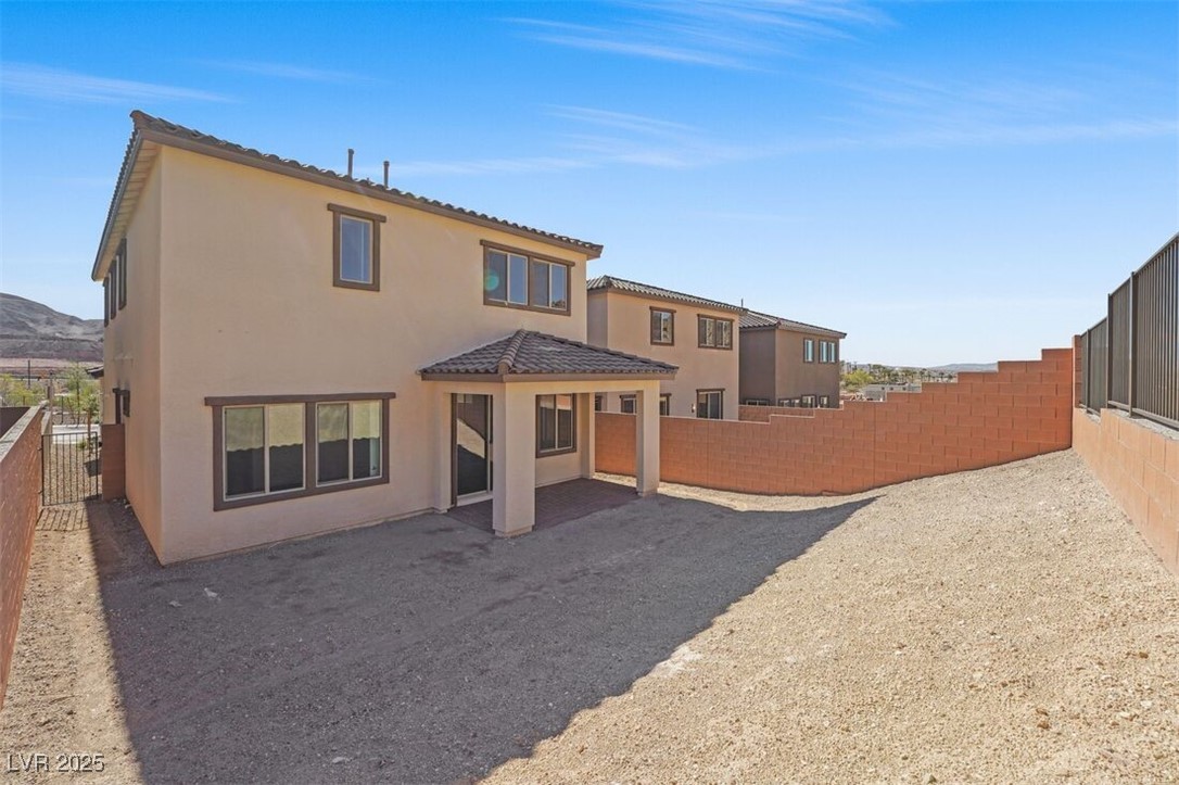 52 Via Montoro Property Photo 31