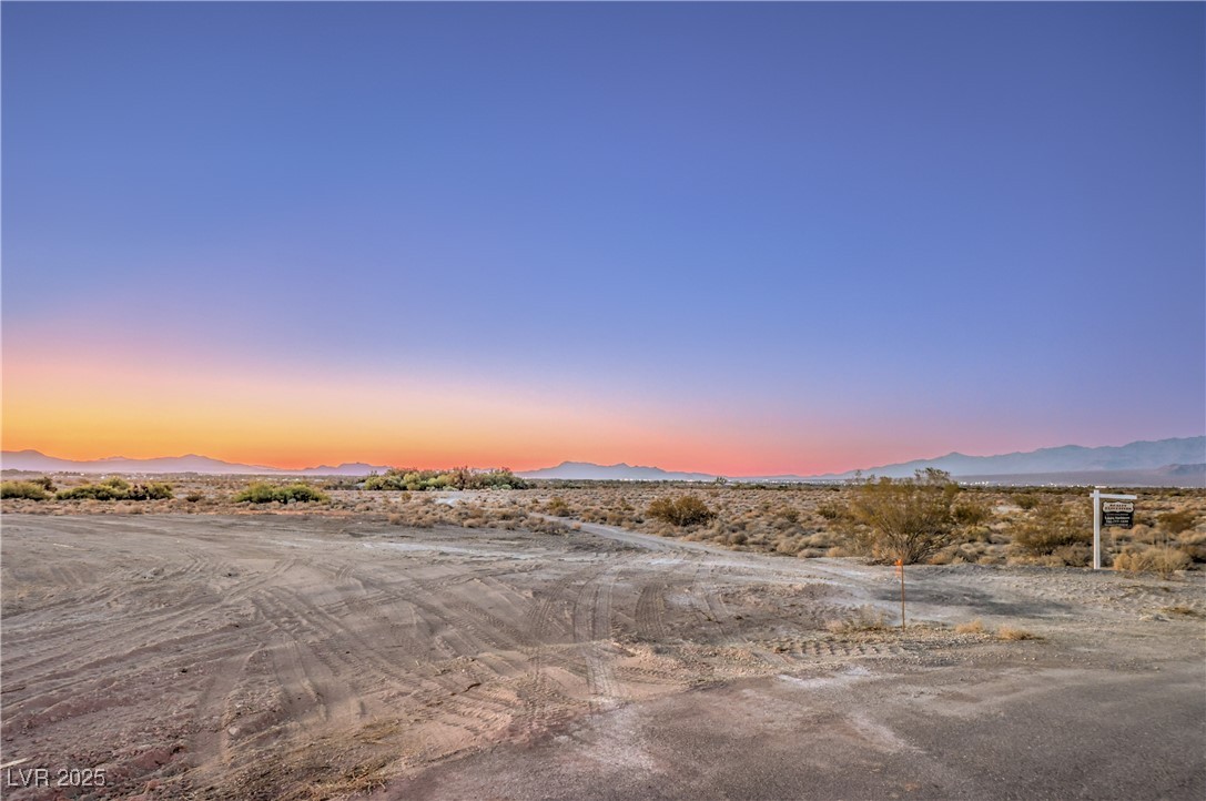 9350 South Winston Court Property Photo 5