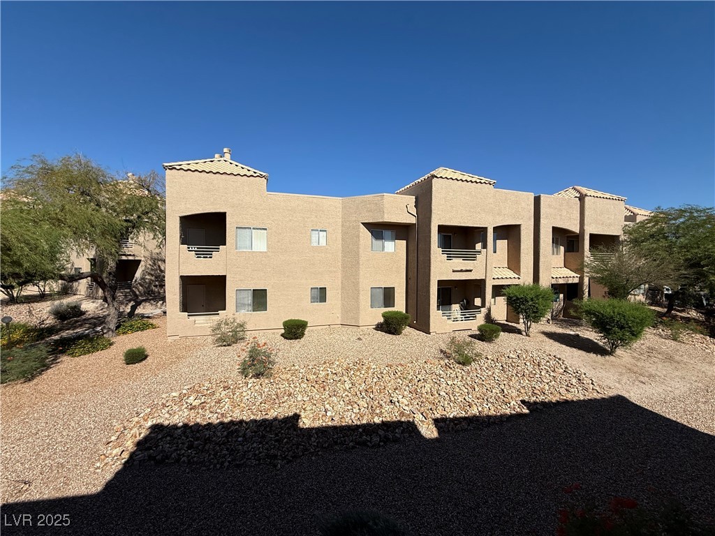 2232 Aspen Mirror Way 202 Property Photo 3