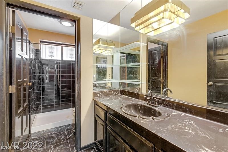 2249 Darwin Circle Property Photo 9