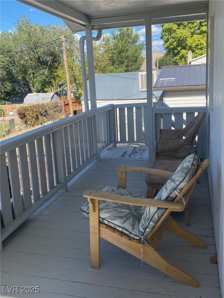 927 Park Avenue Property Photo 18