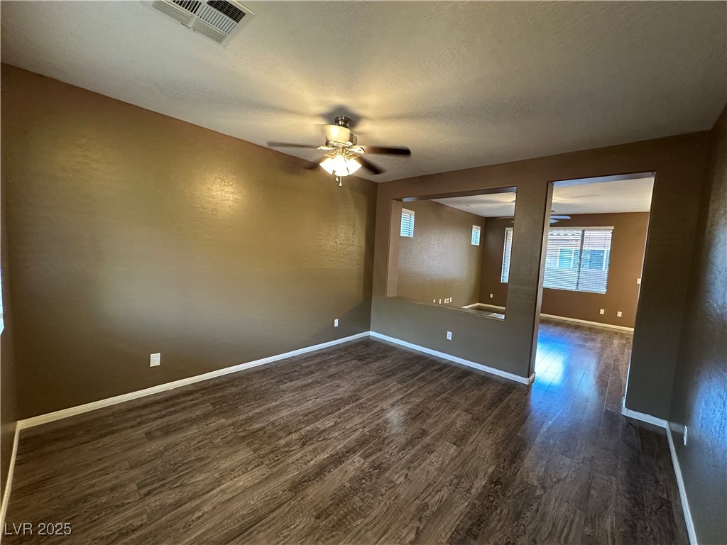 10419 Lilac Square Avenue Property Photo 4