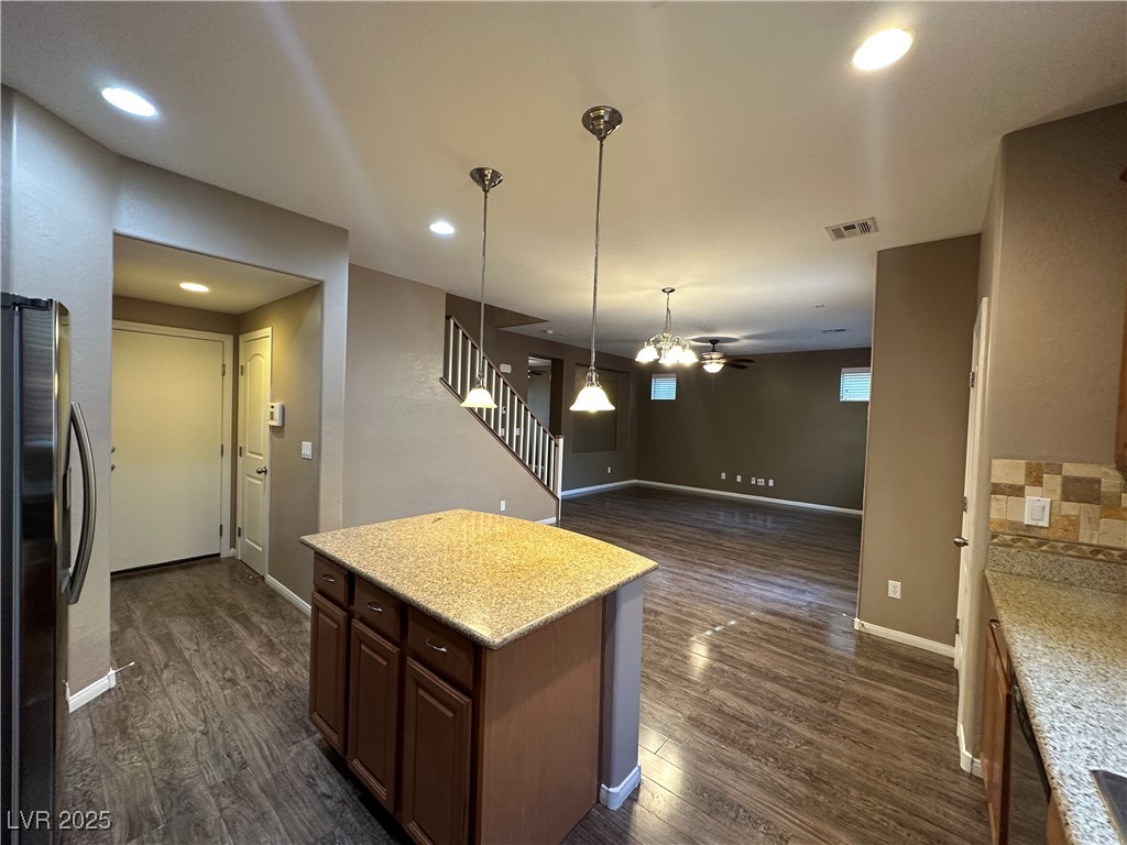 10419 Lilac Square Avenue Property Photo 11