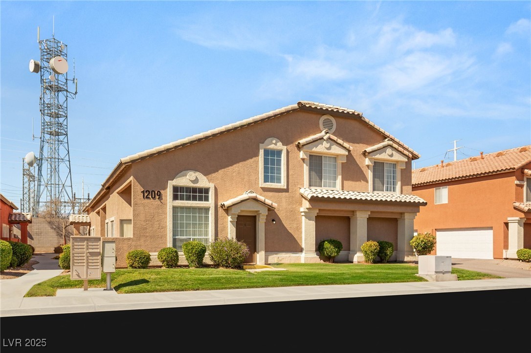 1209 Emerywood Court Property Photo 2