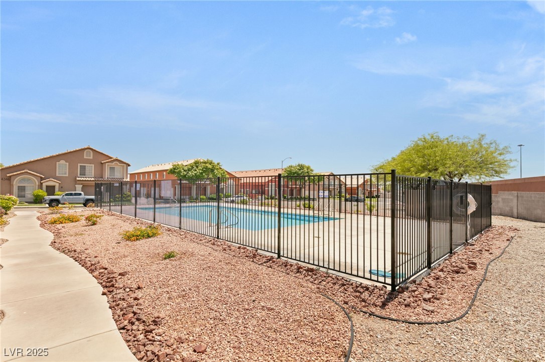 1209 Emerywood Court Property Photo 12