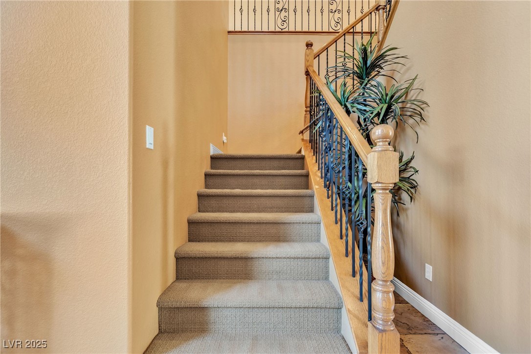 10113 Golden Bluff Avenue Property Photo 26