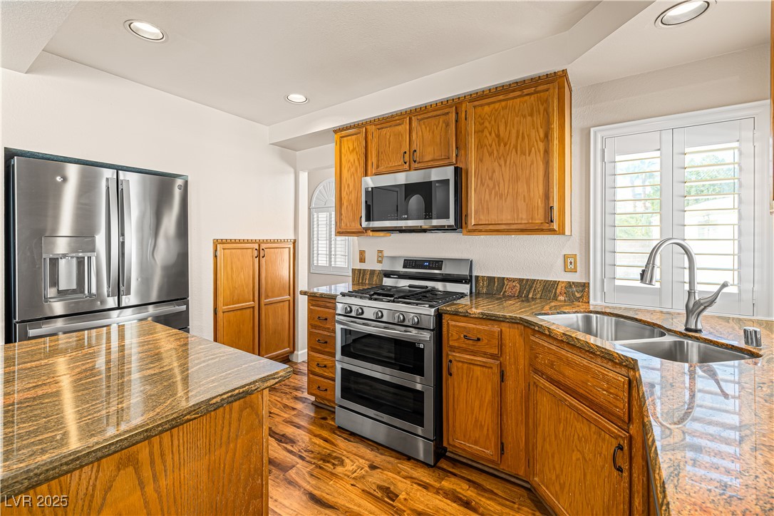 914 Crowfoot Circle Property Photo 5