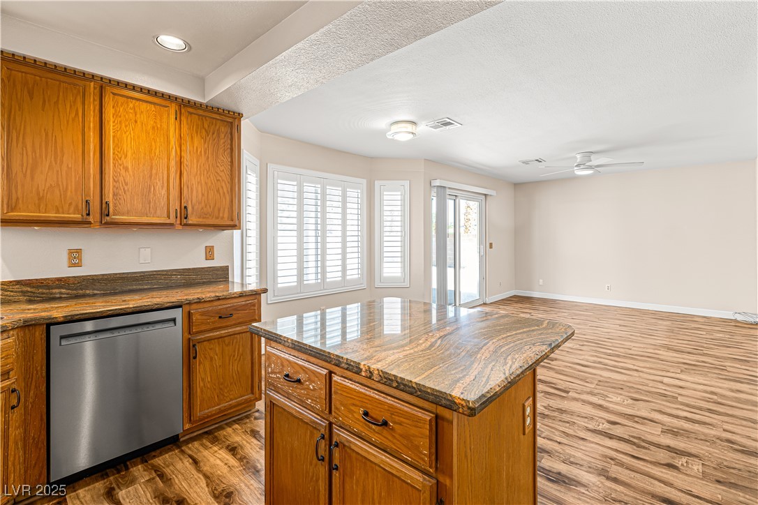 914 Crowfoot Circle Property Photo 18