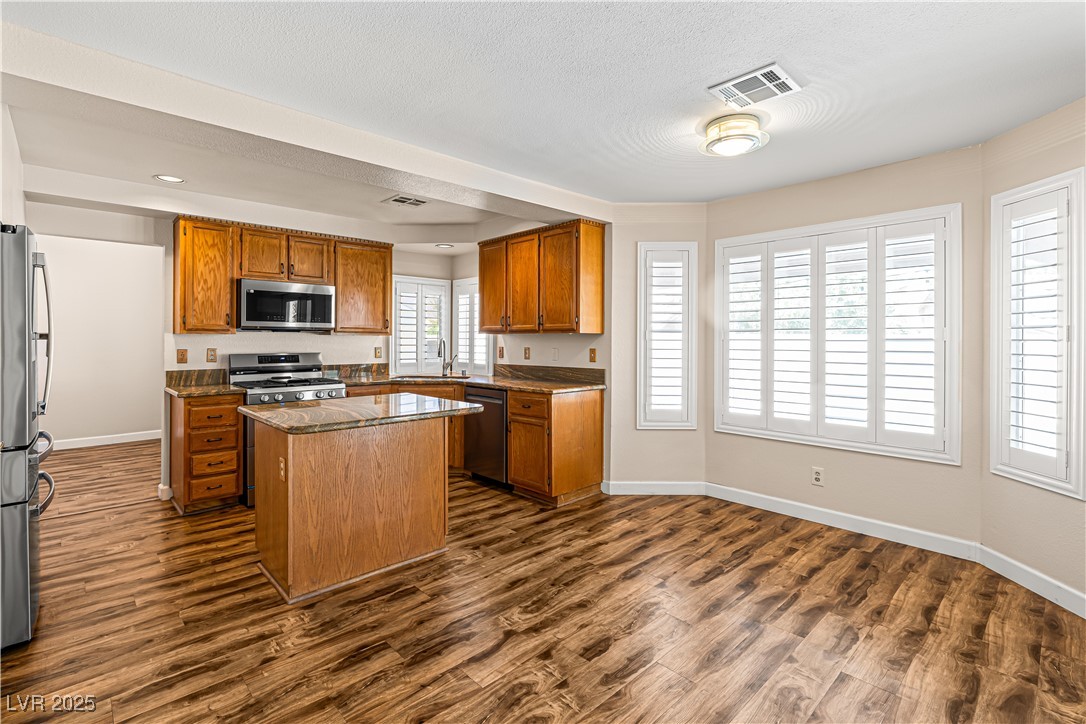 914 Crowfoot Circle Property Photo 19