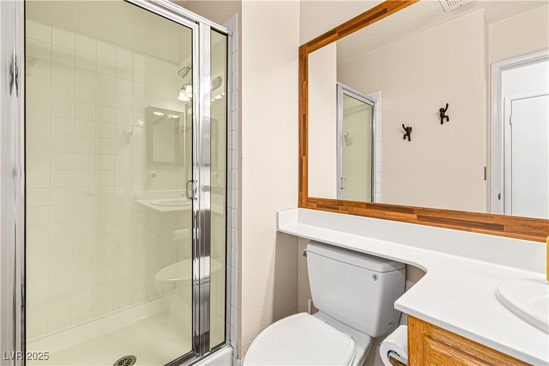 914 Crowfoot Circle Property Photo 24