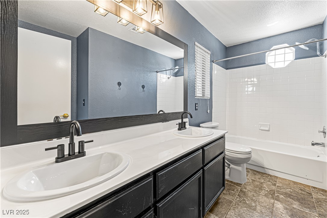 914 Crowfoot Circle Property Photo 34