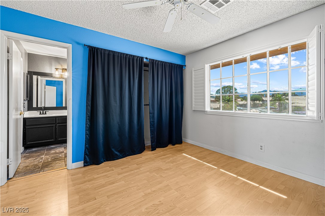 914 Crowfoot Circle Property Photo 35