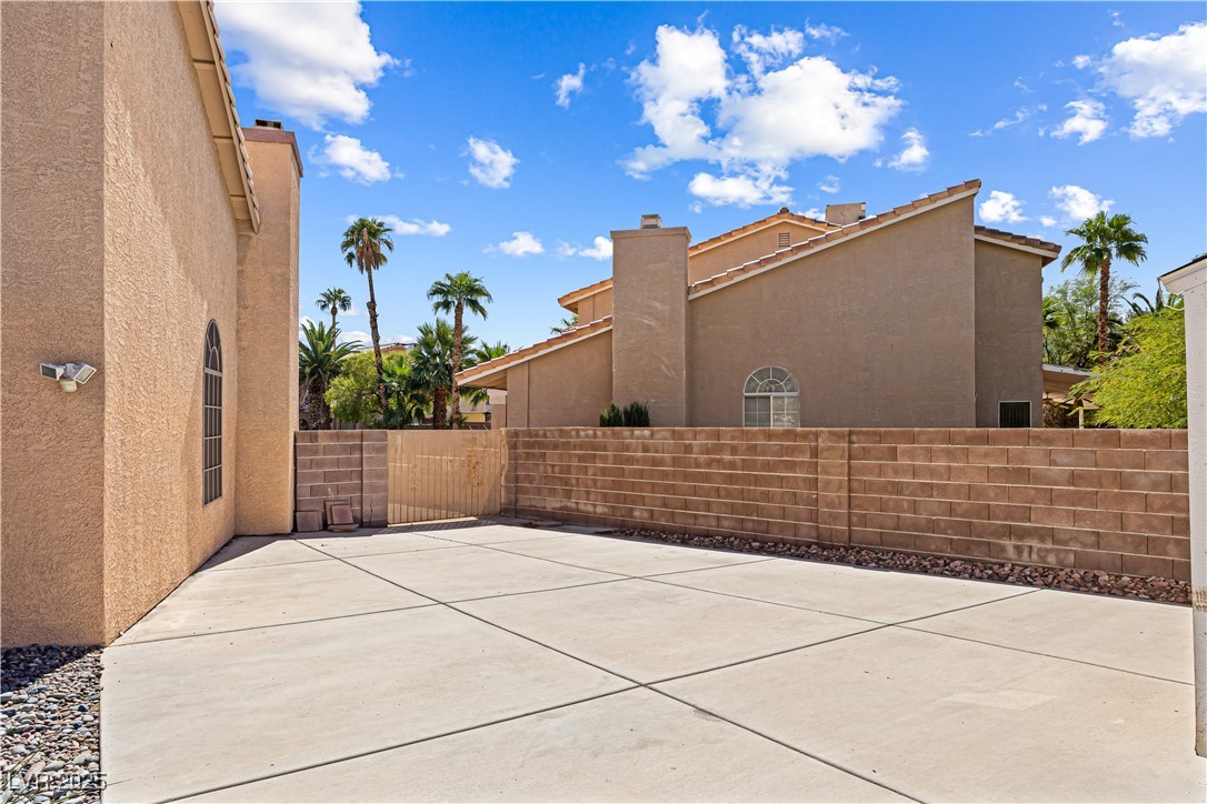 914 Crowfoot Circle Property Photo 40