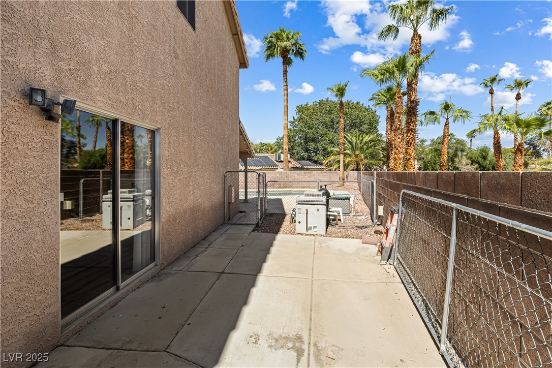 914 Crowfoot Circle Property Photo 41