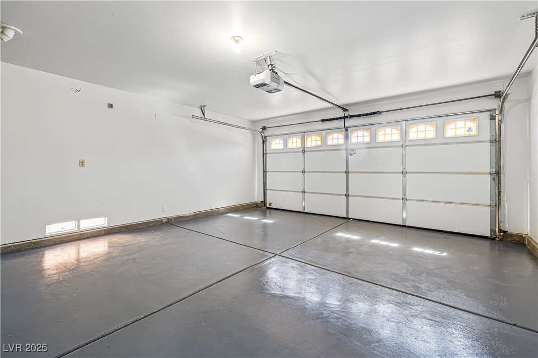 914 Crowfoot Circle Property Photo 42