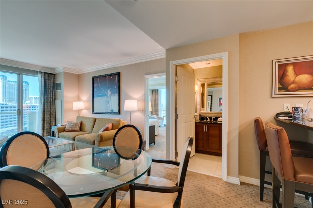 125 East Harmon Avenue 721 Property Photo 6