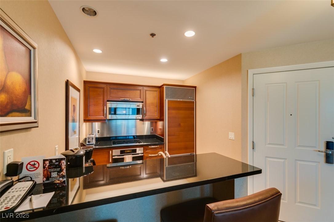 125 East Harmon Avenue 721 Property Photo 25