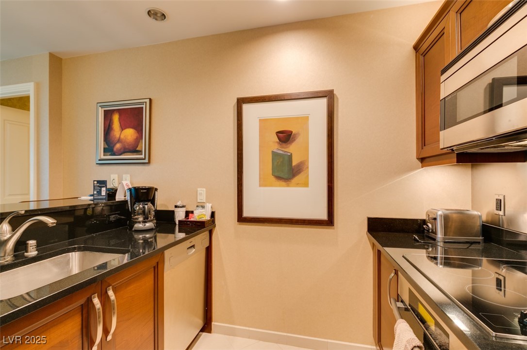 125 East Harmon Avenue 721 Property Photo 29