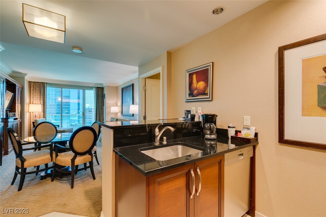 125 East Harmon Avenue 721 Property Photo 30