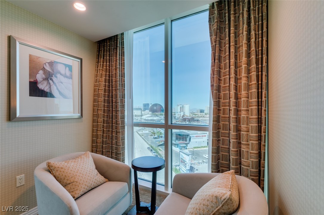 125 East Harmon Avenue 721 Property Photo 36