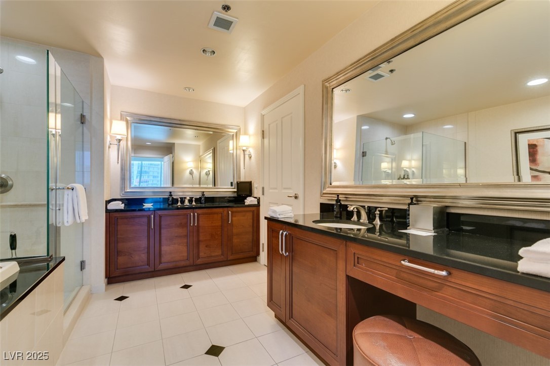 125 East Harmon Avenue 721 Property Photo 40