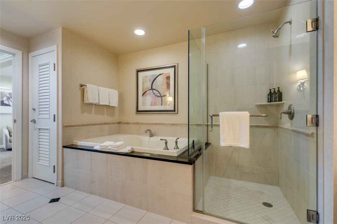 125 East Harmon Avenue 721 Property Photo 42