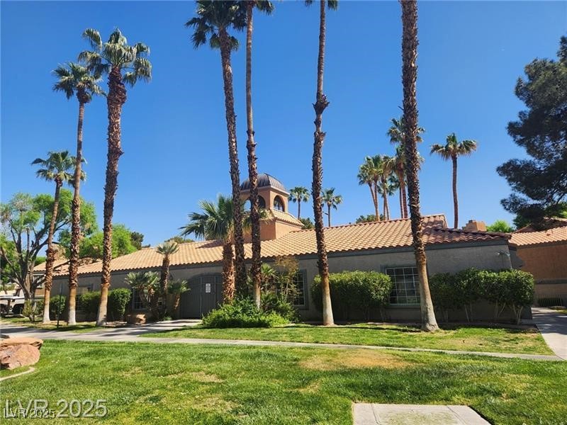 5261 Mission Carmel Lane 204 Property Photo 3