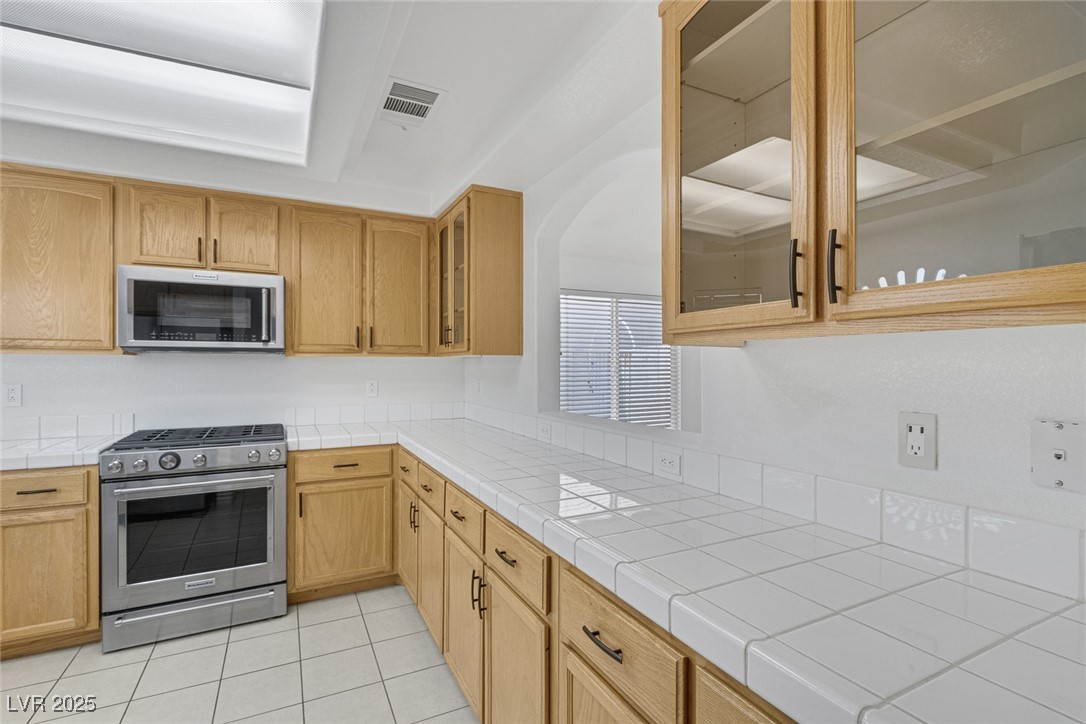 8756 Harvest Valley Avenue Property Photo 9