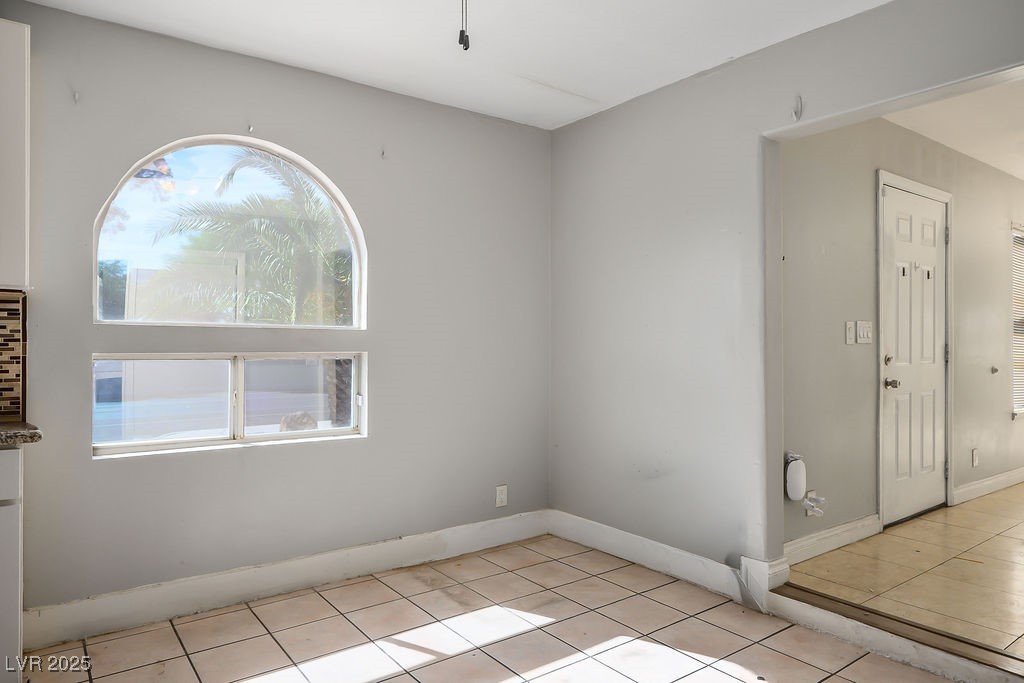 2205 Las Verdes Street Property Photo 9