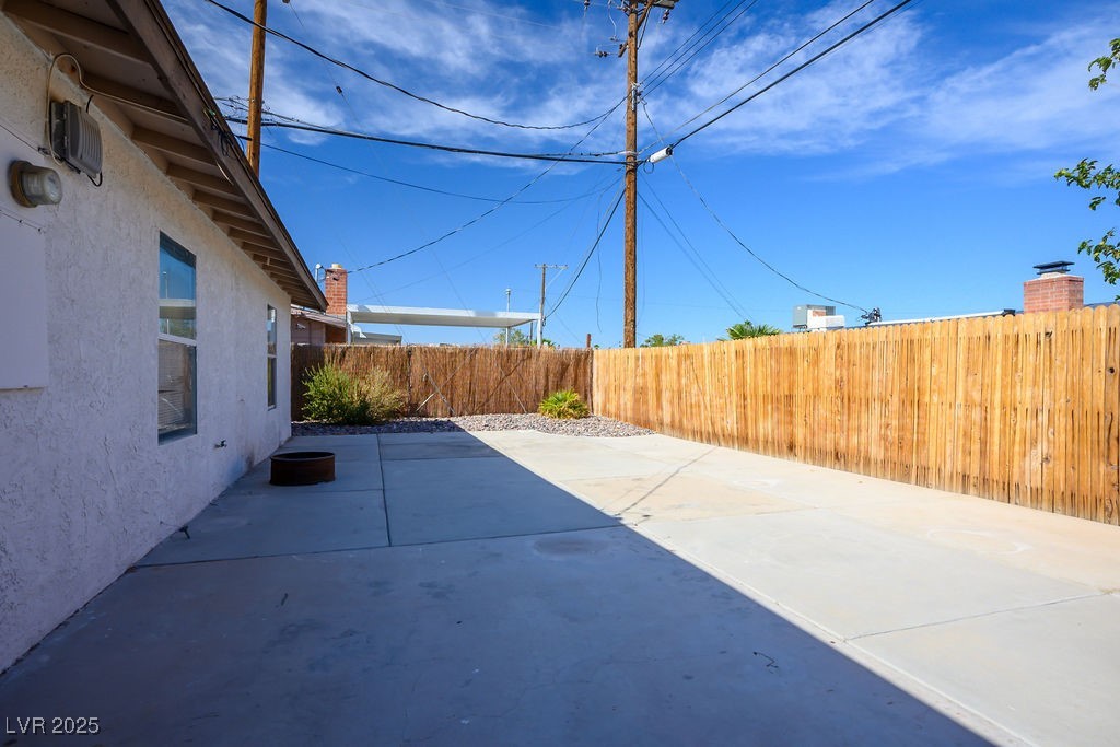 2205 Las Verdes Street Property Photo 20