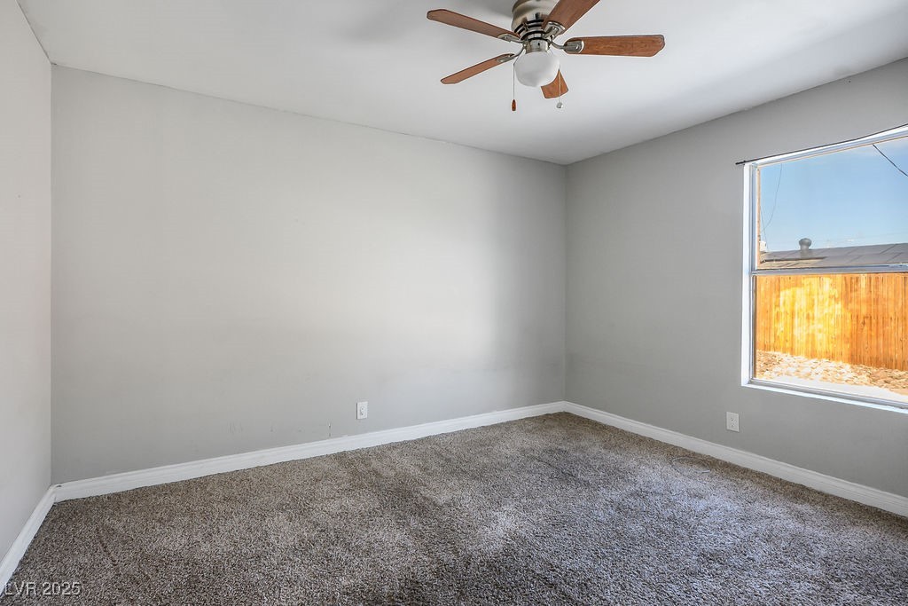 2205 Las Verdes Street Property Photo 24