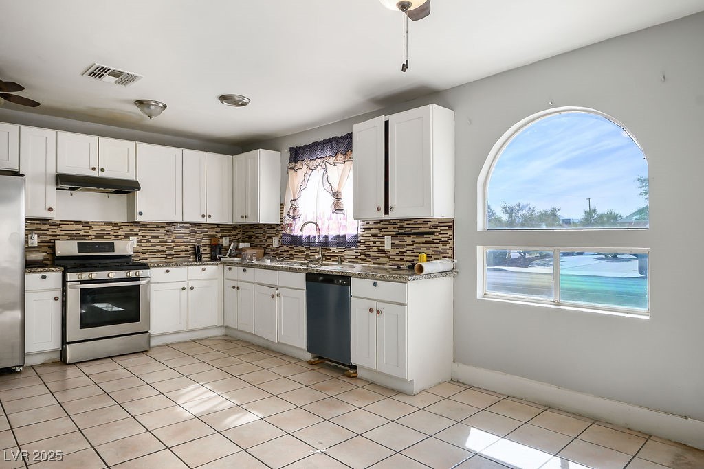 2205 Las Verdes Street Property Photo 33