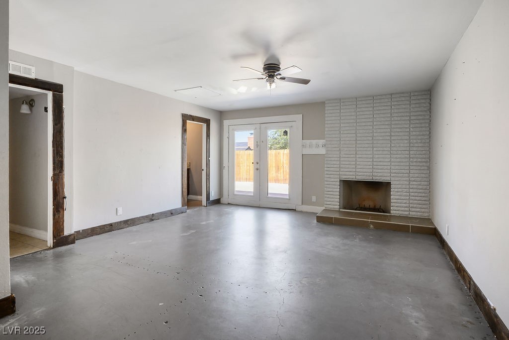 2205 Las Verdes Street Property Photo 35