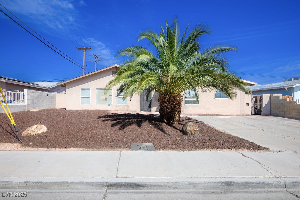 2205 Las Verdes Street Property Photo 42