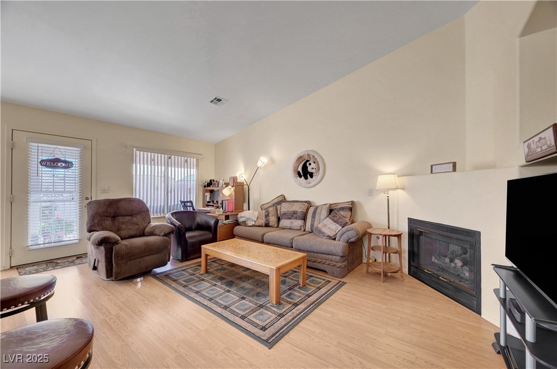 8317 Divernon Avenue Property Photo 16