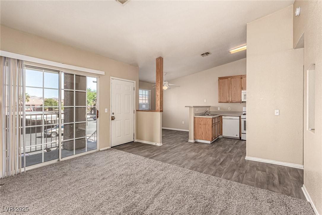 4730 East Craig Road 2160 Property Photo 7