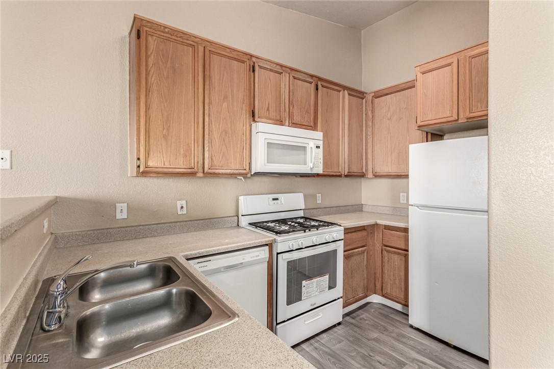 4730 East Craig Road 2160 Property Photo 12