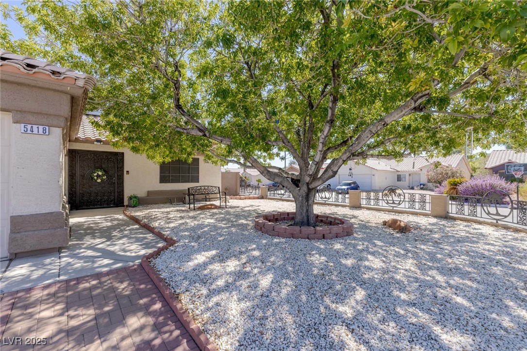 5418 Iberville Street Property Photo 3