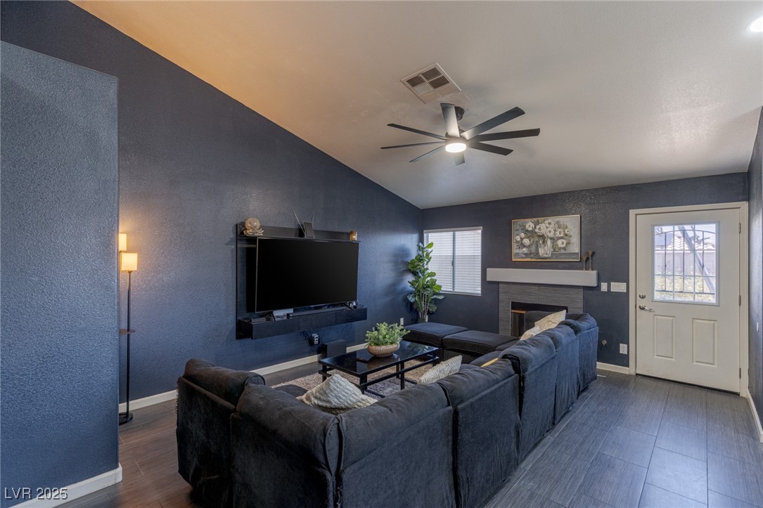 5418 Iberville Street Property Photo 7