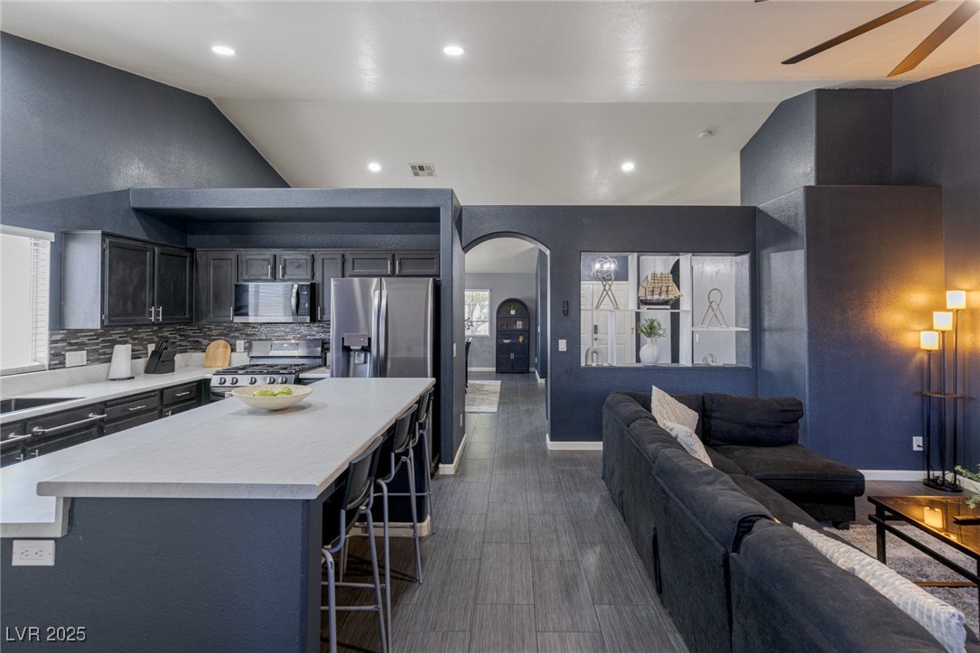 5418 Iberville Street Property Photo 9