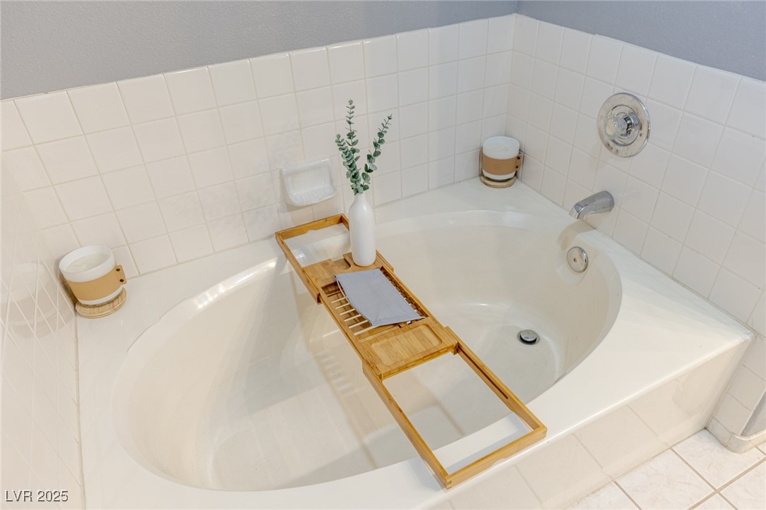 5418 Iberville Street Property Photo 19