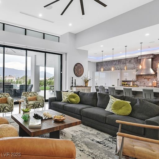 5400 Mello Avenue Property Photo 22