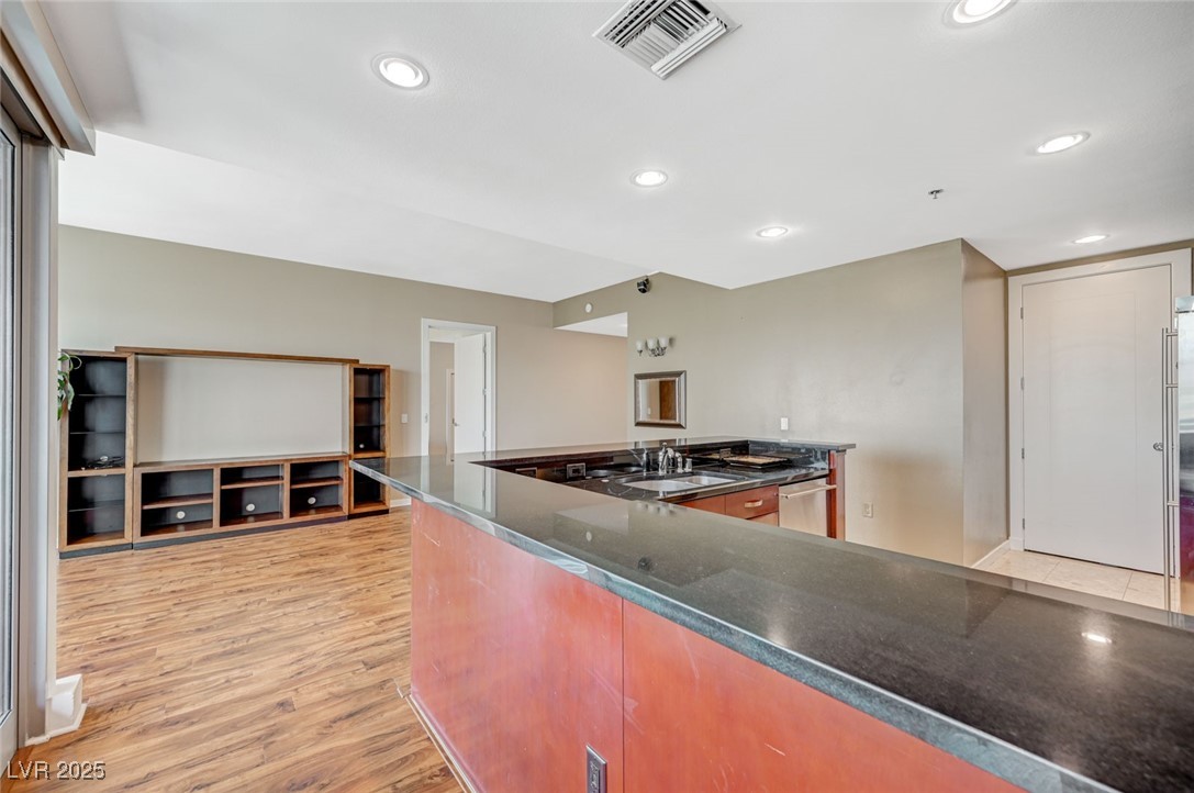 4575 Dean Martin Drive 806 Property Photo 15